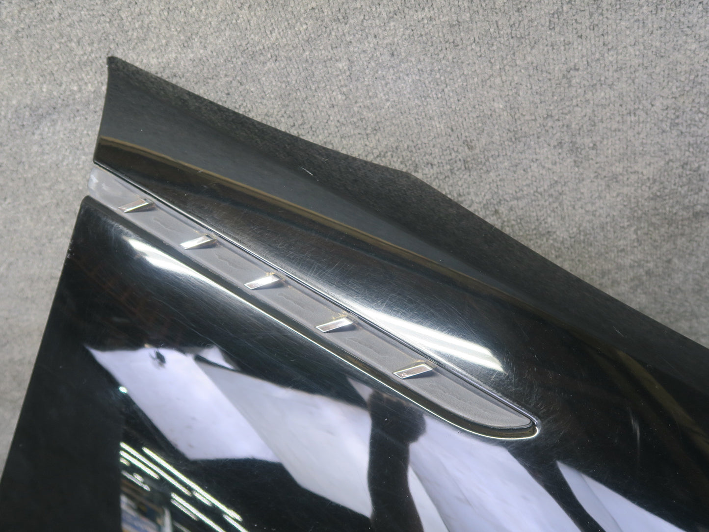 02-05 Ford Thunderbird Front Right Fender Shell Panel Cover Black OEM
