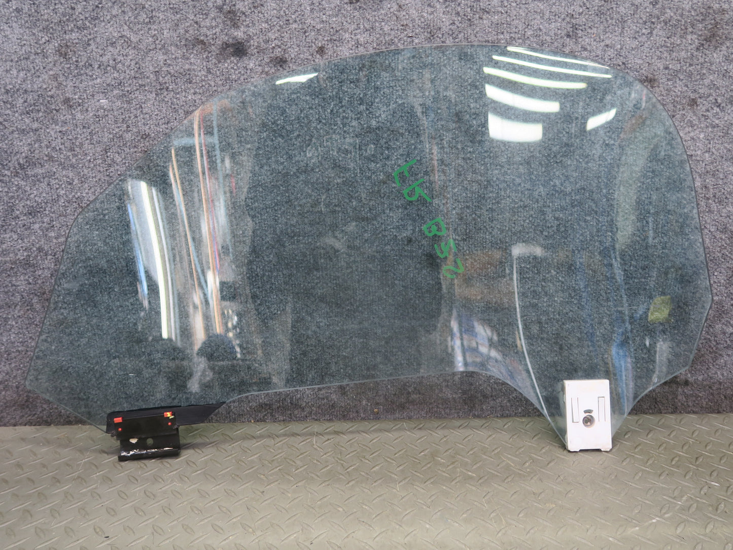 03-08 BMW E85 Z4 Front Right Passenger Door Window Glass OEM