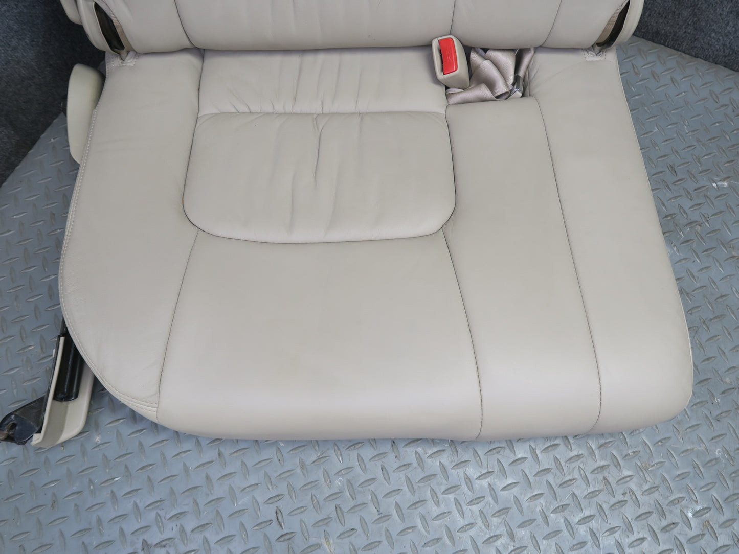 2003-2005 Lexus UZJ100L LX470 Rear Third 3RD ROW Left & Right Leather Seat Set
