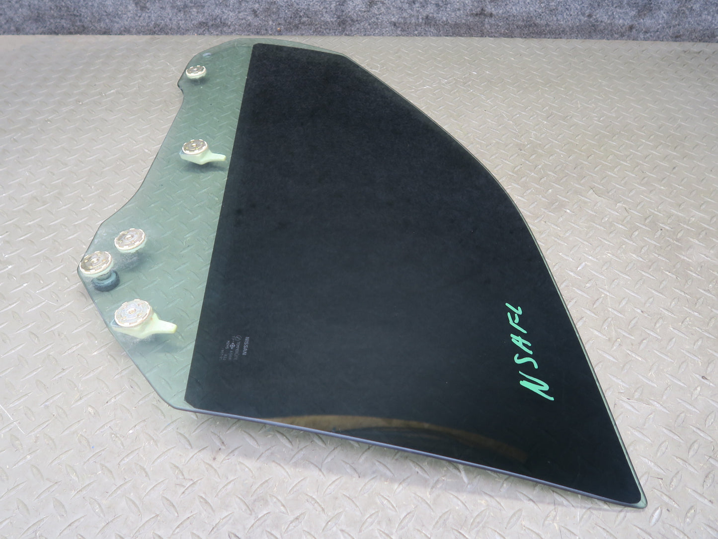 96-98 Nissan Stagea WGC34 Front Left Door Window Tinted Glass OEM