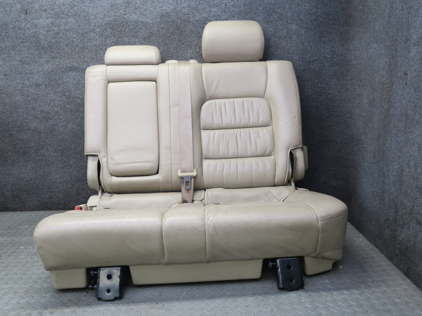 2004-2005 Lexus UZJ100L LX470 Rear Second 2ND ROW Left & Right Leather Seat Set