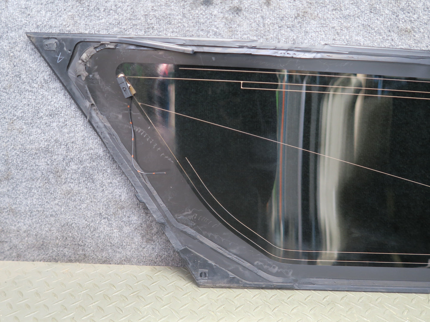 96-98 Nissan Stagea WGC34 Rear Right Quarter Window Heated Tinted Glass OEM