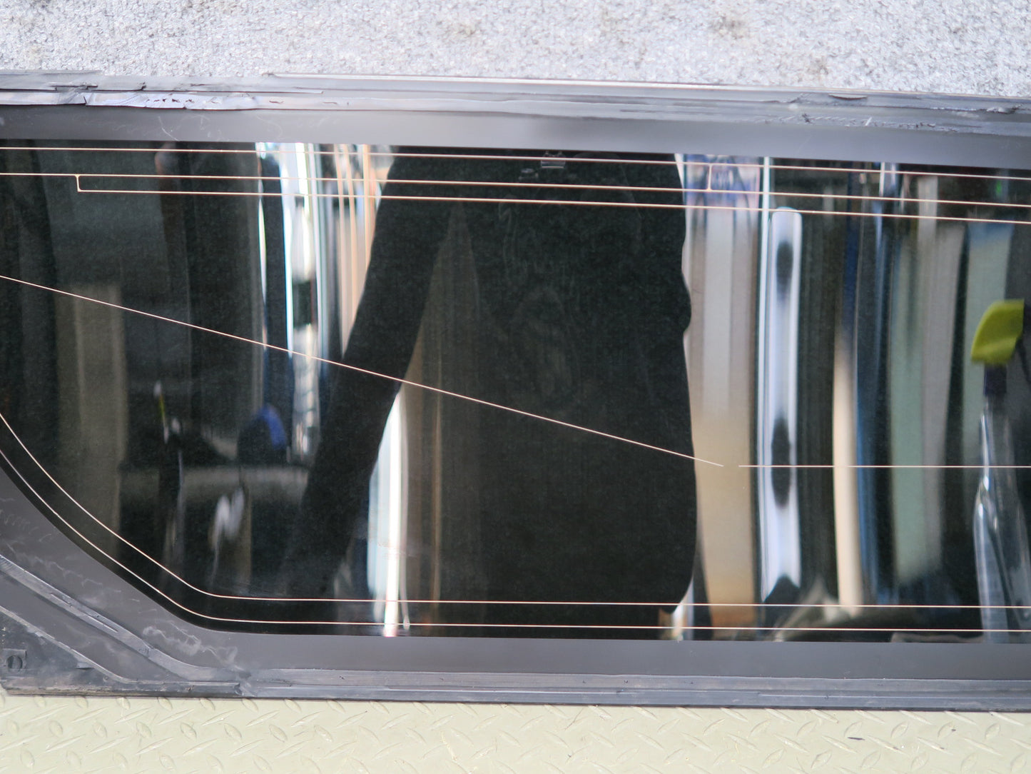 96-98 Nissan Stagea WGC34 Rear Right Quarter Window Heated Tinted Glass OEM