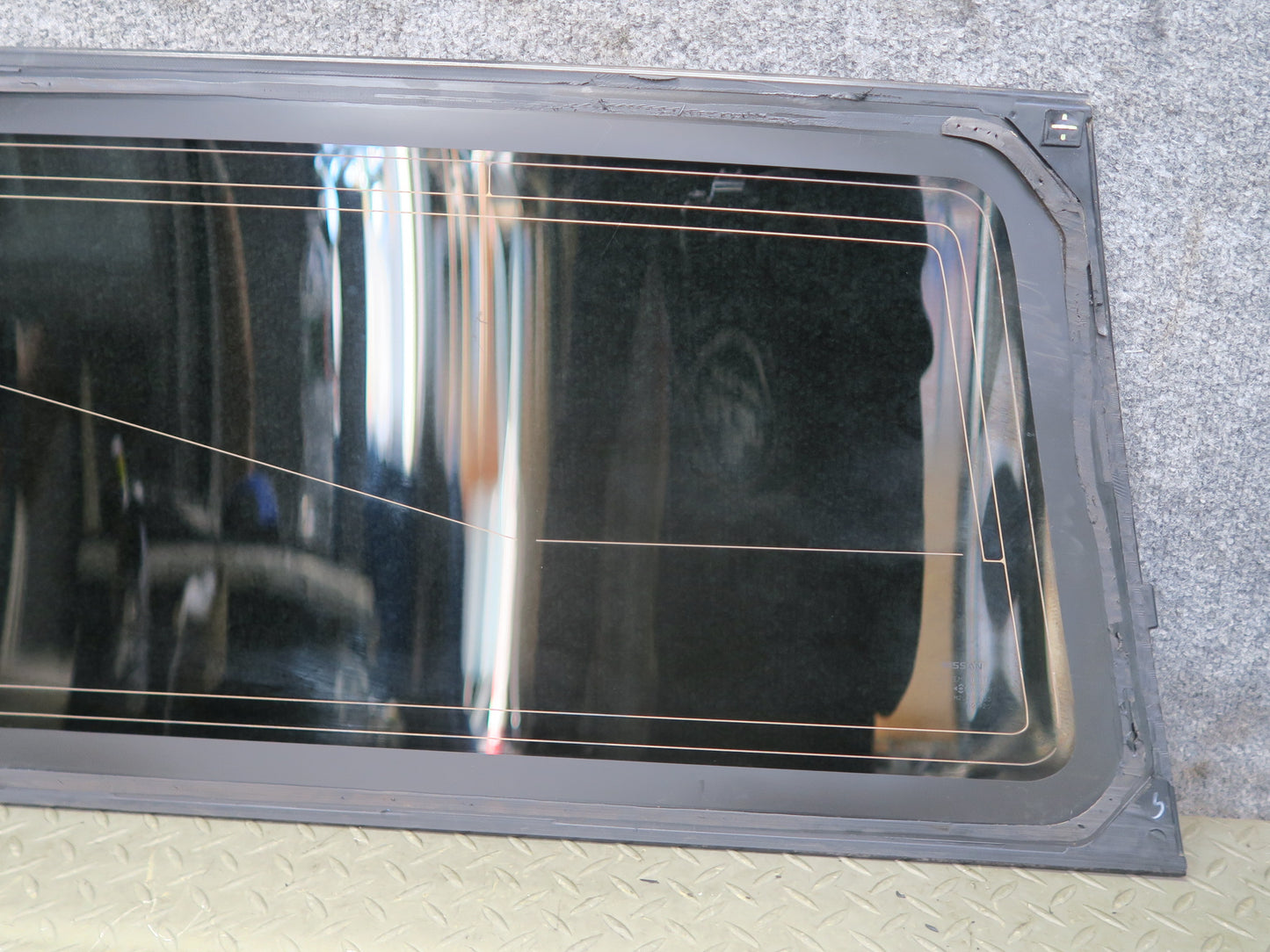 96-98 Nissan Stagea WGC34 Rear Right Quarter Window Heated Tinted Glass OEM