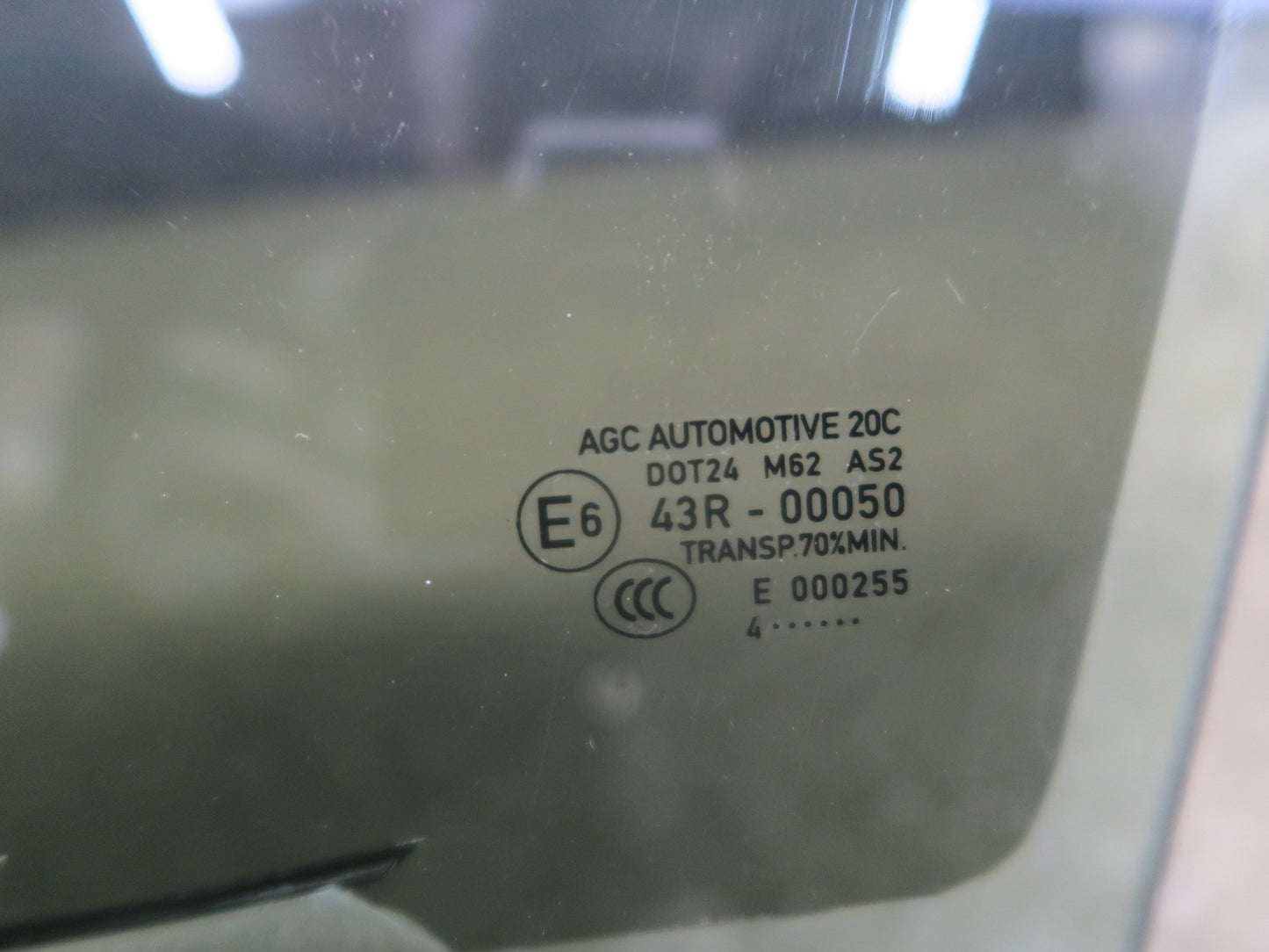 2015-2025 Porsche Macan Front Left Driver Side Door Glass Window