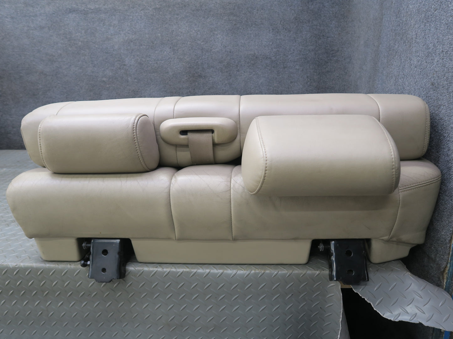 2004-2005 Lexus UZJ100L LX470 Rear Second 2ND ROW Left & Right Leather Seat Set