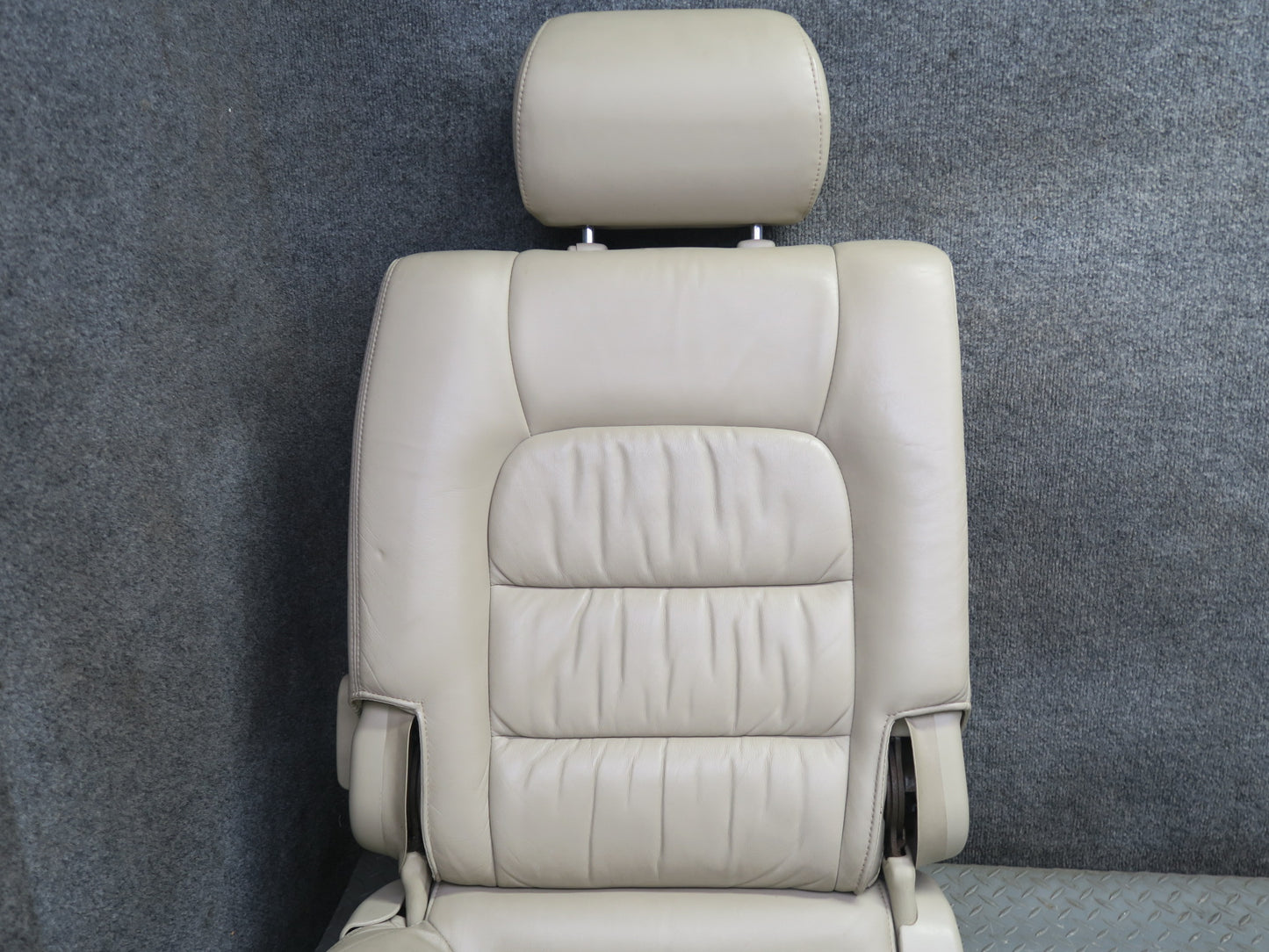 2004-2005 Lexus UZJ100L LX470 Rear Second 2ND ROW Left & Right Leather Seat Set