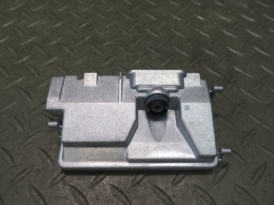 2015-2018 Porsche Macan Front Windshield Lane Keep Assist Departure Camera