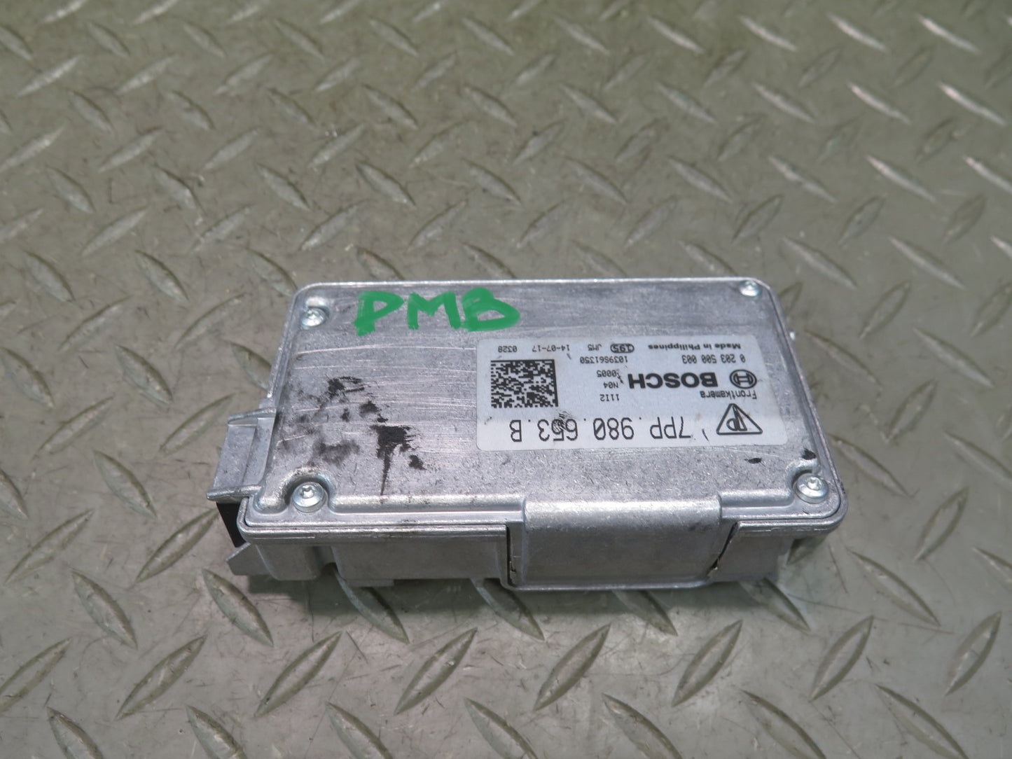 2015-2018 Porsche Macan Front Windshield Lane Keep Assist Departure Camera