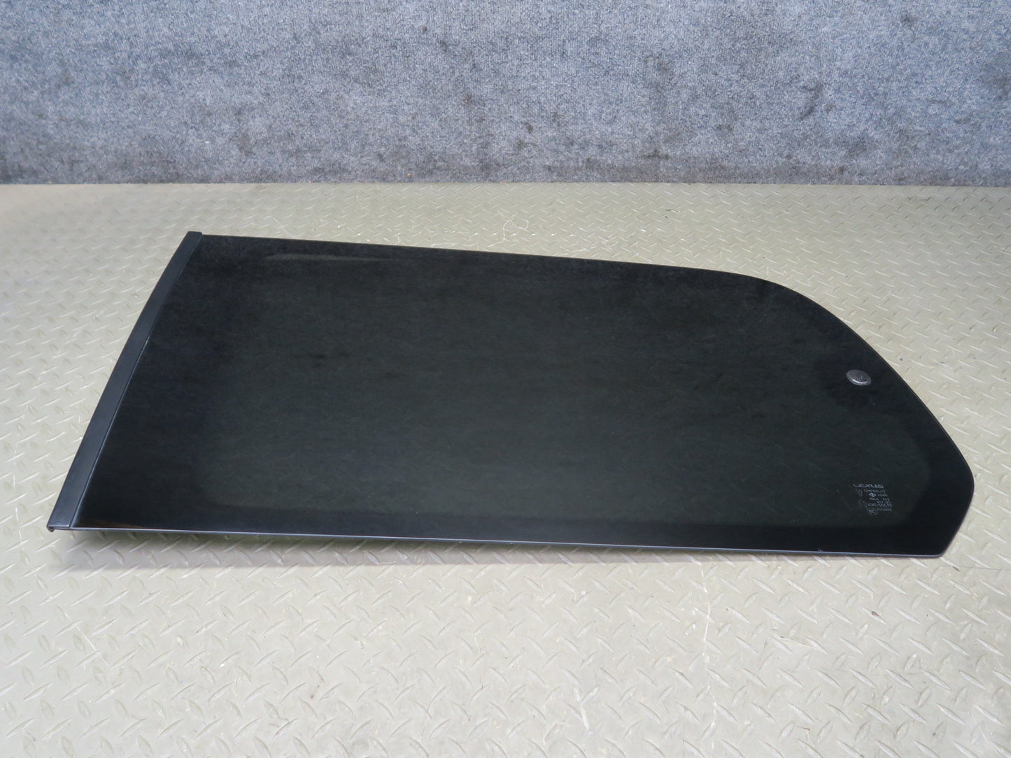 2004-2007 Lexus J100L LX470 Rear Left Driver Side Quarter Glass Window