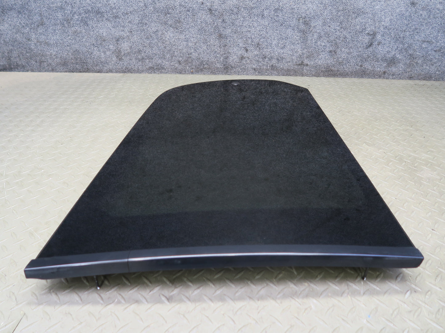 2004-2007 Lexus J100L LX470 Rear Left Driver Side Quarter Glass Window