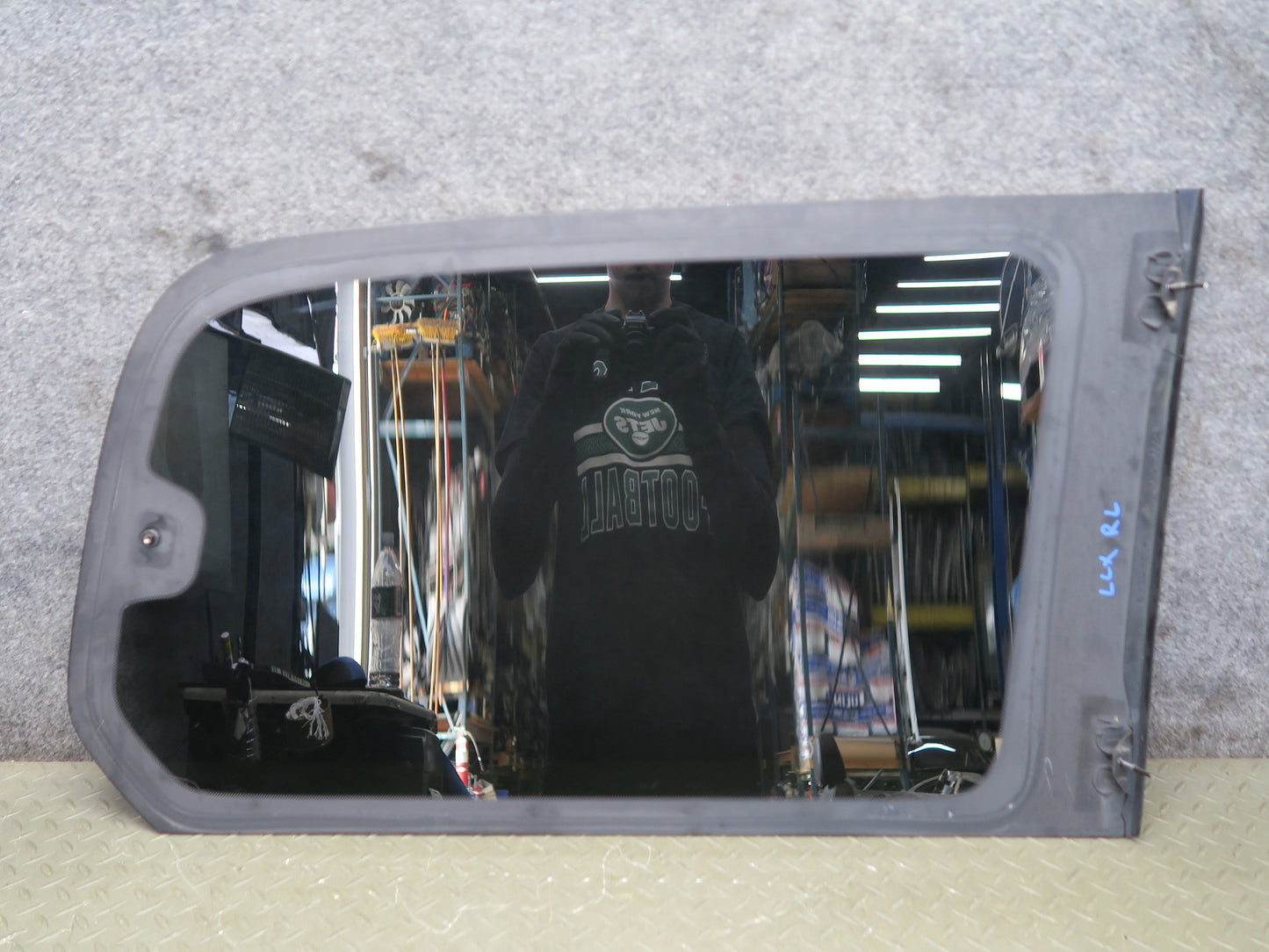 2004-2007 Lexus J100L LX470 Rear Left Driver Side Quarter Glass Window