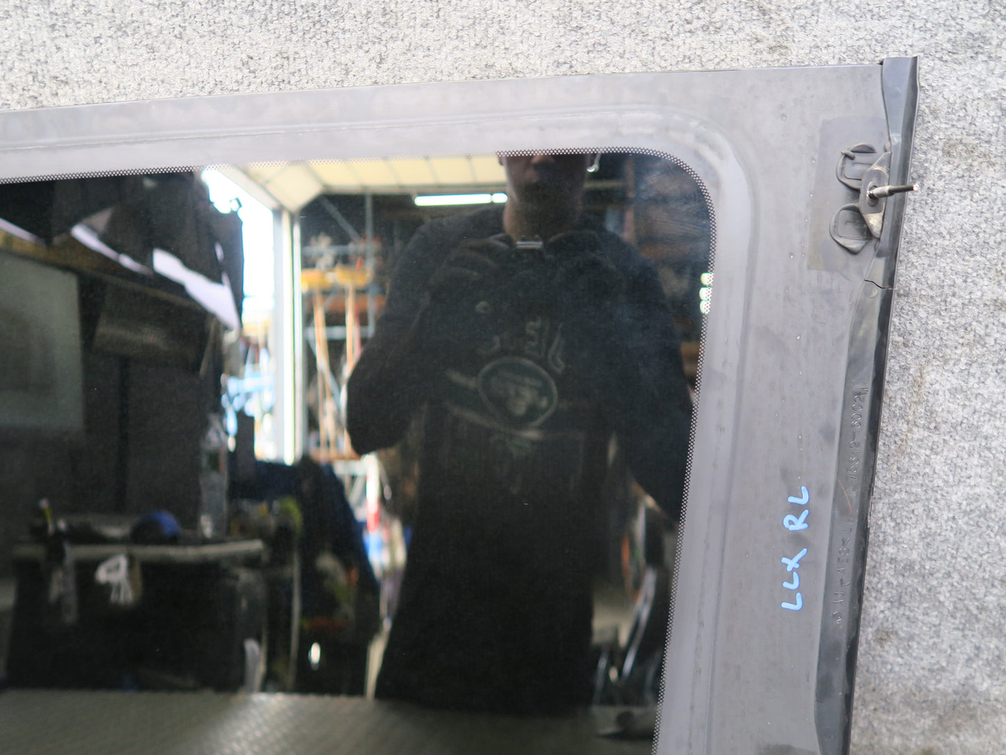 2004-2007 Lexus J100L LX470 Rear Left Driver Side Quarter Glass Window