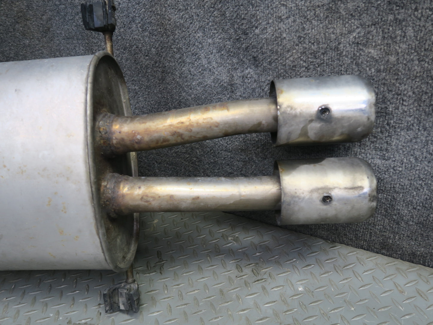 09-13 Mini Cooper S R56 R57 R58 R59 N18 Rear Exhaust Muffler w Tips 2756514 OEM