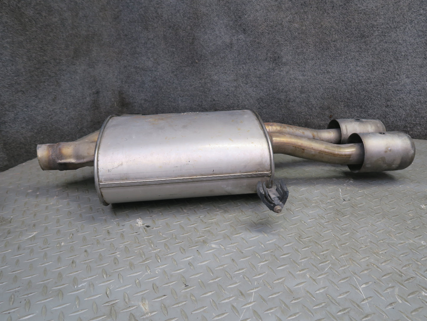 09-13 Mini Cooper S R56 R57 R58 R59 N18 Rear Exhaust Muffler w Tips 2756514 OEM