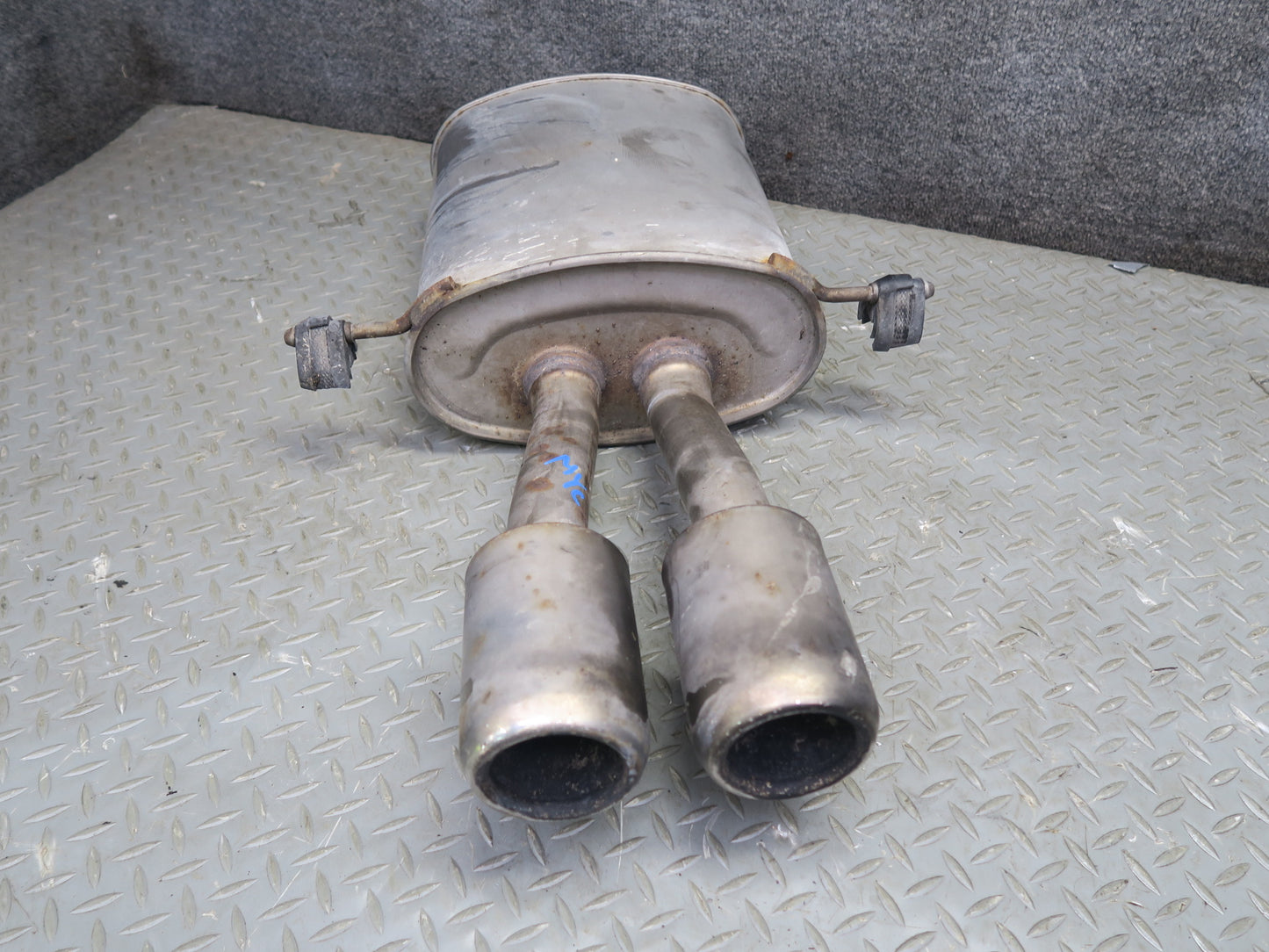 09-13 Mini Cooper S R56 R57 R58 R59 N18 Rear Exhaust Muffler w Tips 2756514 OEM