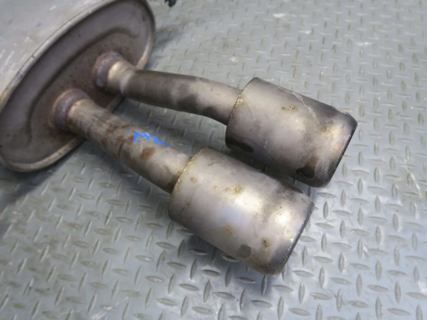 09-13 Mini Cooper S R56 R57 R58 R59 N18 Rear Exhaust Muffler w Tips 2756514 OEM