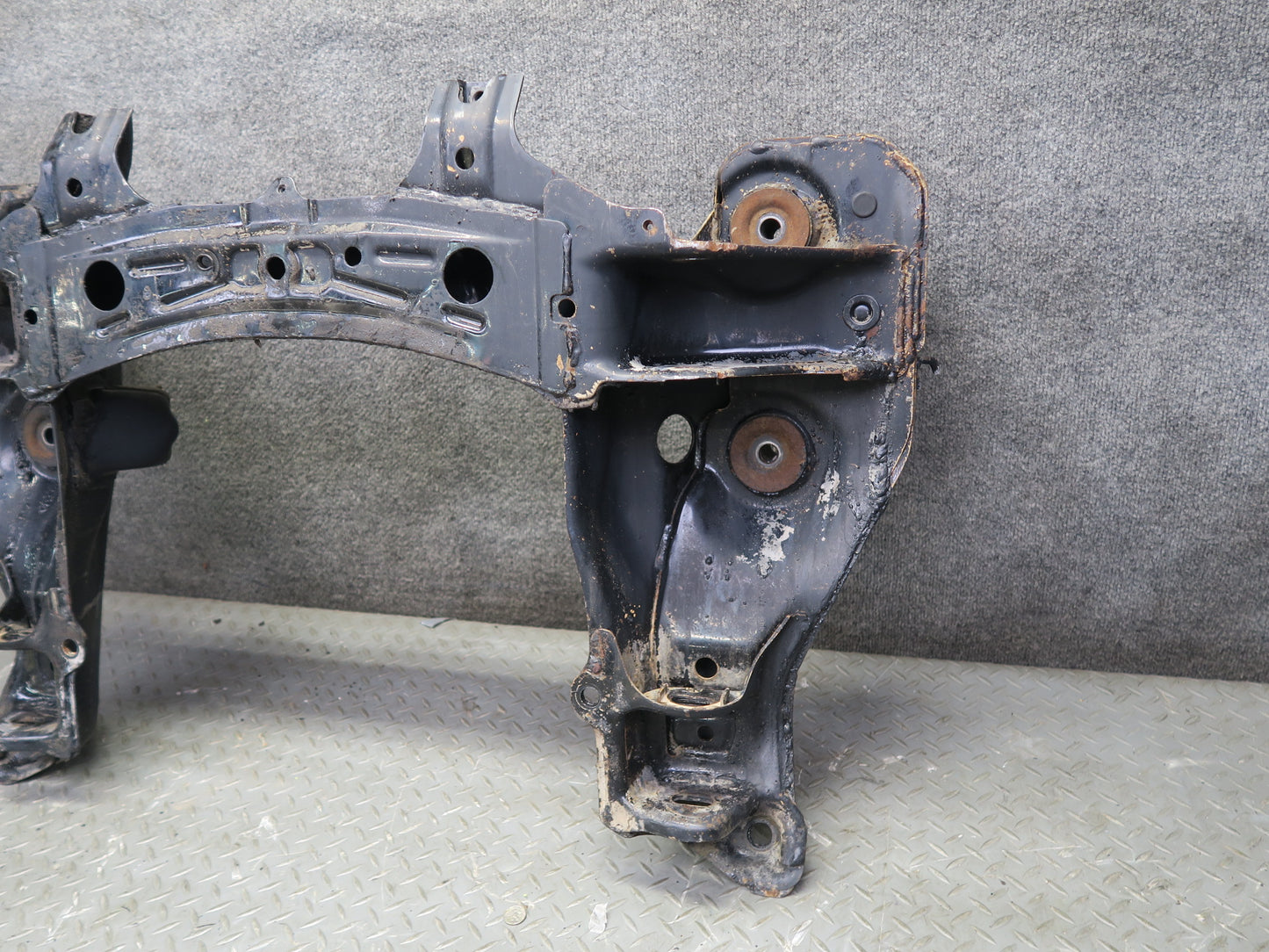 86-89 Toyota Supra MK3 MA70L Front Engine Subframe Crossmember Carrier OEM