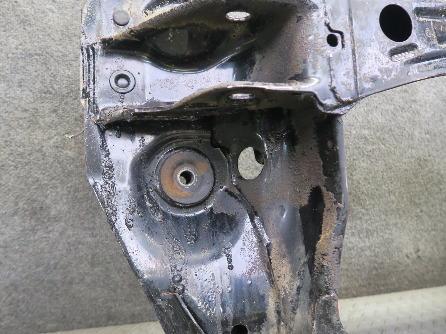 86-89 Toyota Supra MK3 MA70L Front Engine Subframe Crossmember Carrier OEM