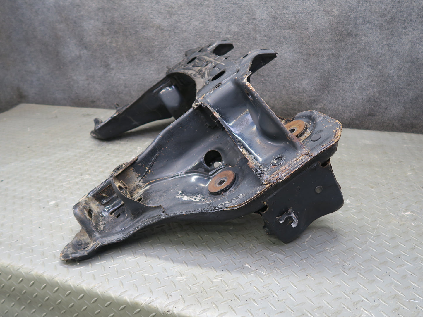 86-89 Toyota Supra MK3 MA70L Front Engine Subframe Crossmember Carrier OEM