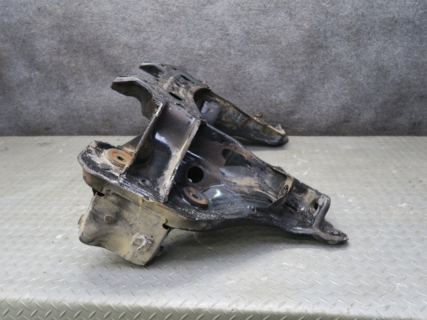 86-89 Toyota Supra MK3 MA70L Front Engine Subframe Crossmember Carrier OEM