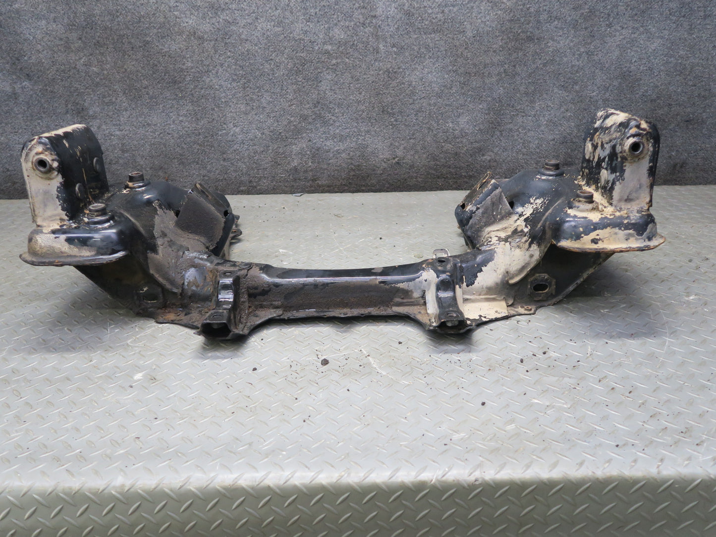 86-89 Toyota Supra MK3 MA70L Front Engine Subframe Crossmember Carrier OEM