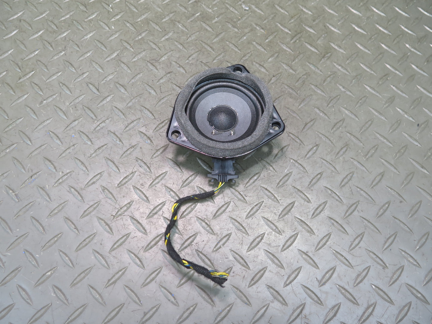 2015-2018 Porsche Macan Rear Left & Right Side Pillar  Audio Speaker Bose Set