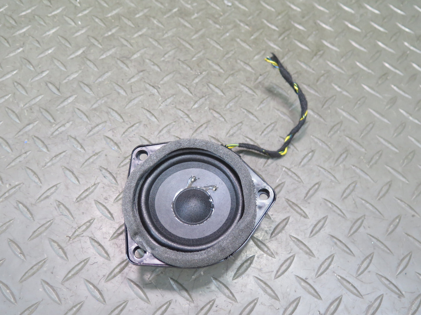 2015-2018 Porsche Macan Rear Left & Right Side Pillar  Audio Speaker Bose Set