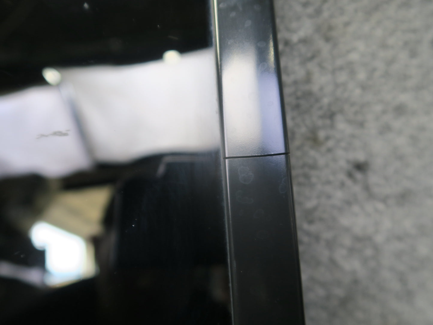 2004-2007 Lexus J100L LX470 Rear Right Quarter Glass Window