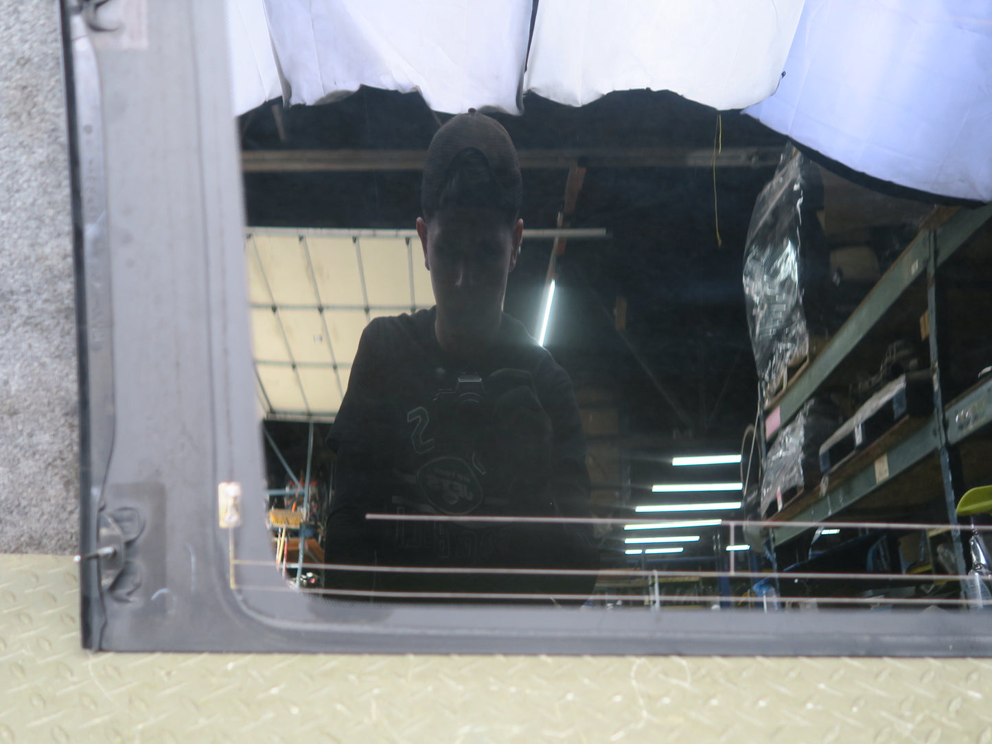 2004-2007 Lexus J100L LX470 Rear Right Quarter Glass Window