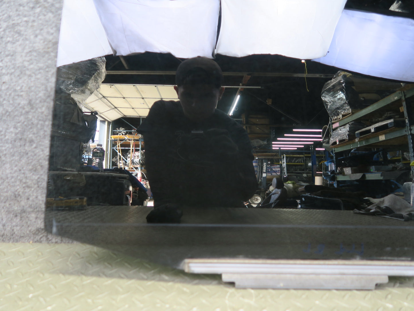 2004-2007 Lexus J100L LX470 Rear Left Driver Side Door Glass Window
