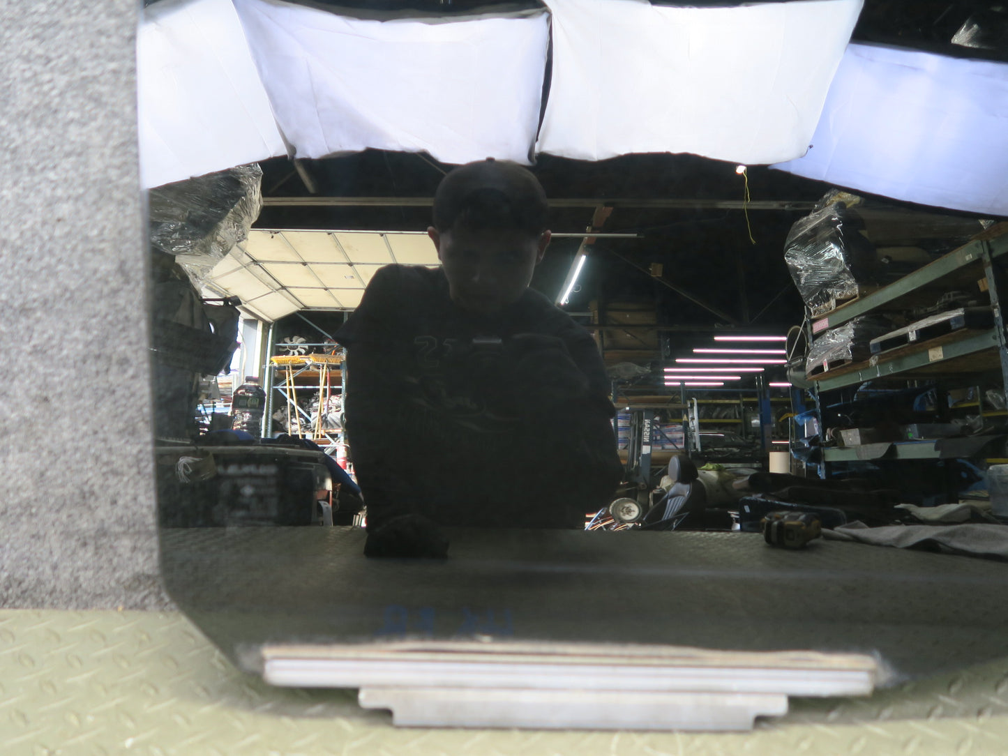 2004-2007 Lexus UZJ100L LX470 Rear Right Door Glass Window