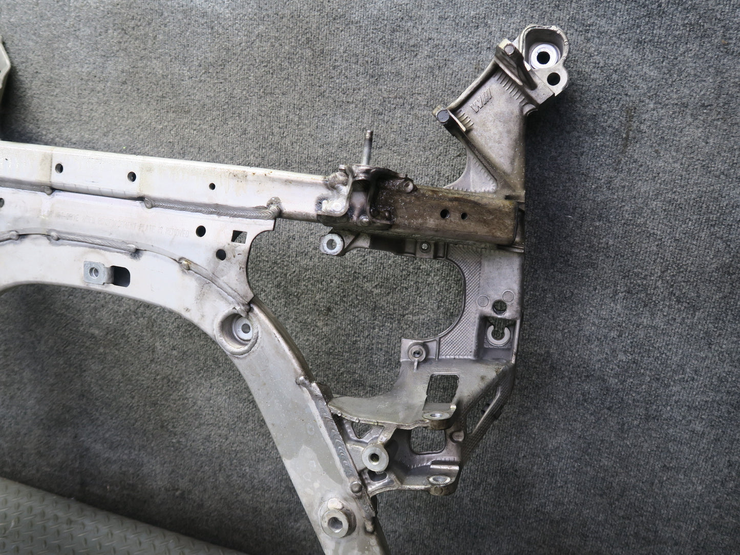 2007-2010 BMW E64 M6 Convertible Front Suspension Sub Frame Crossmember Carrier