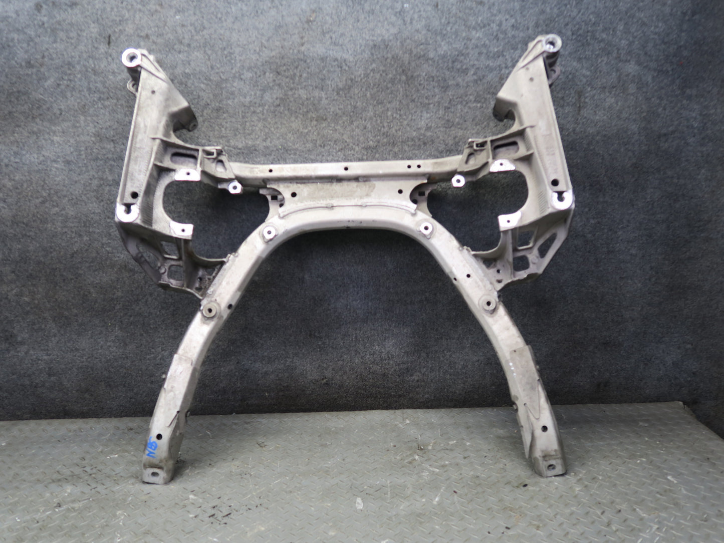 2007-2010 BMW E64 M6 Convertible Front Suspension Sub Frame Crossmember Carrier