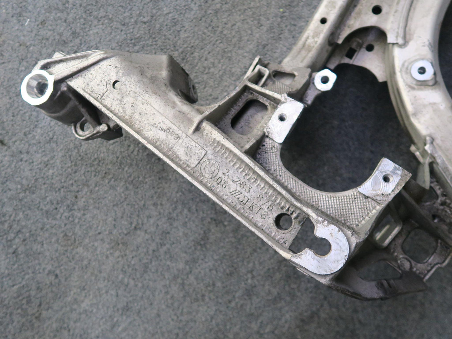 2007-2010 BMW E64 M6 Convertible Front Suspension Sub Frame Crossmember Carrier