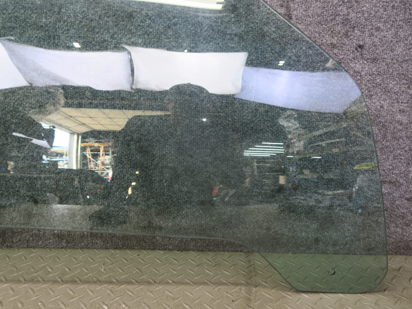 02-05 Ford Thunderbird Right Passenger Door Glass Window OEM