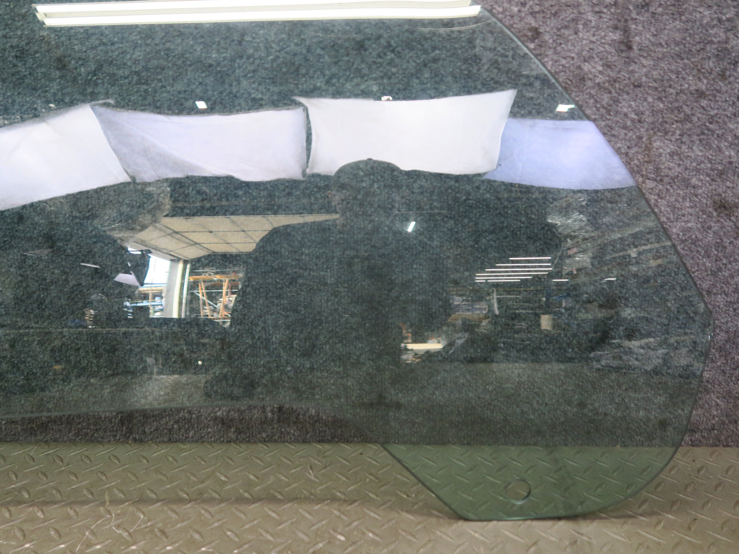 02-05 Ford Thunderbird Left Driver Door Glass Window OEM