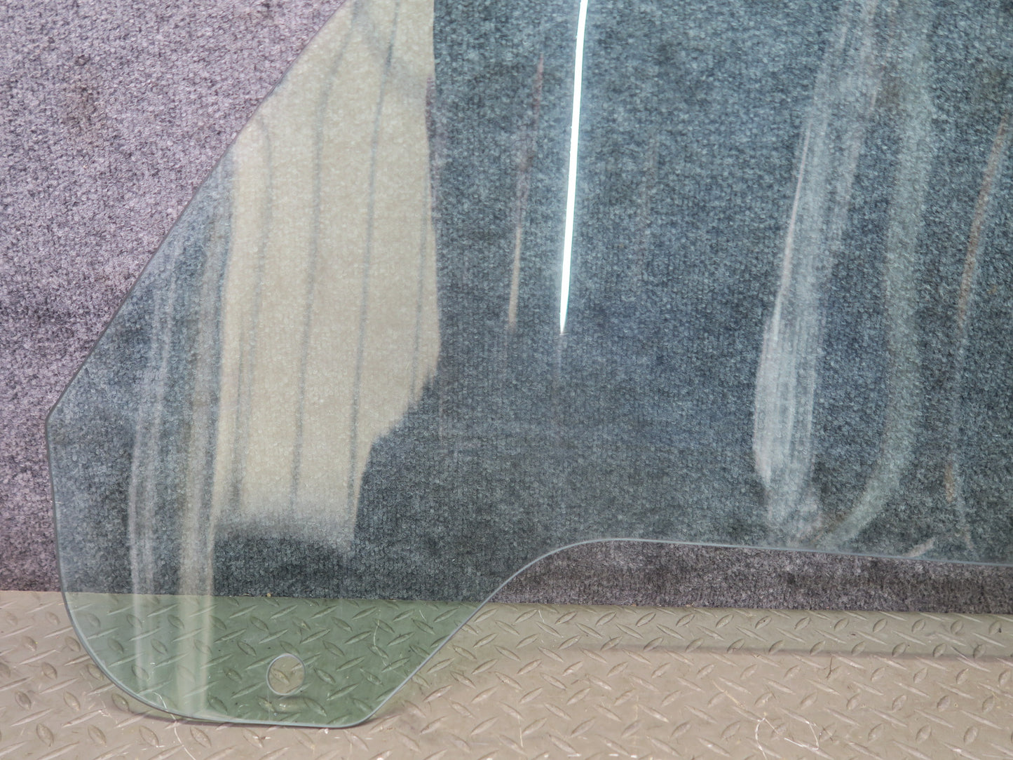 02-05 Ford Thunderbird Left Driver Door Glass Window OEM