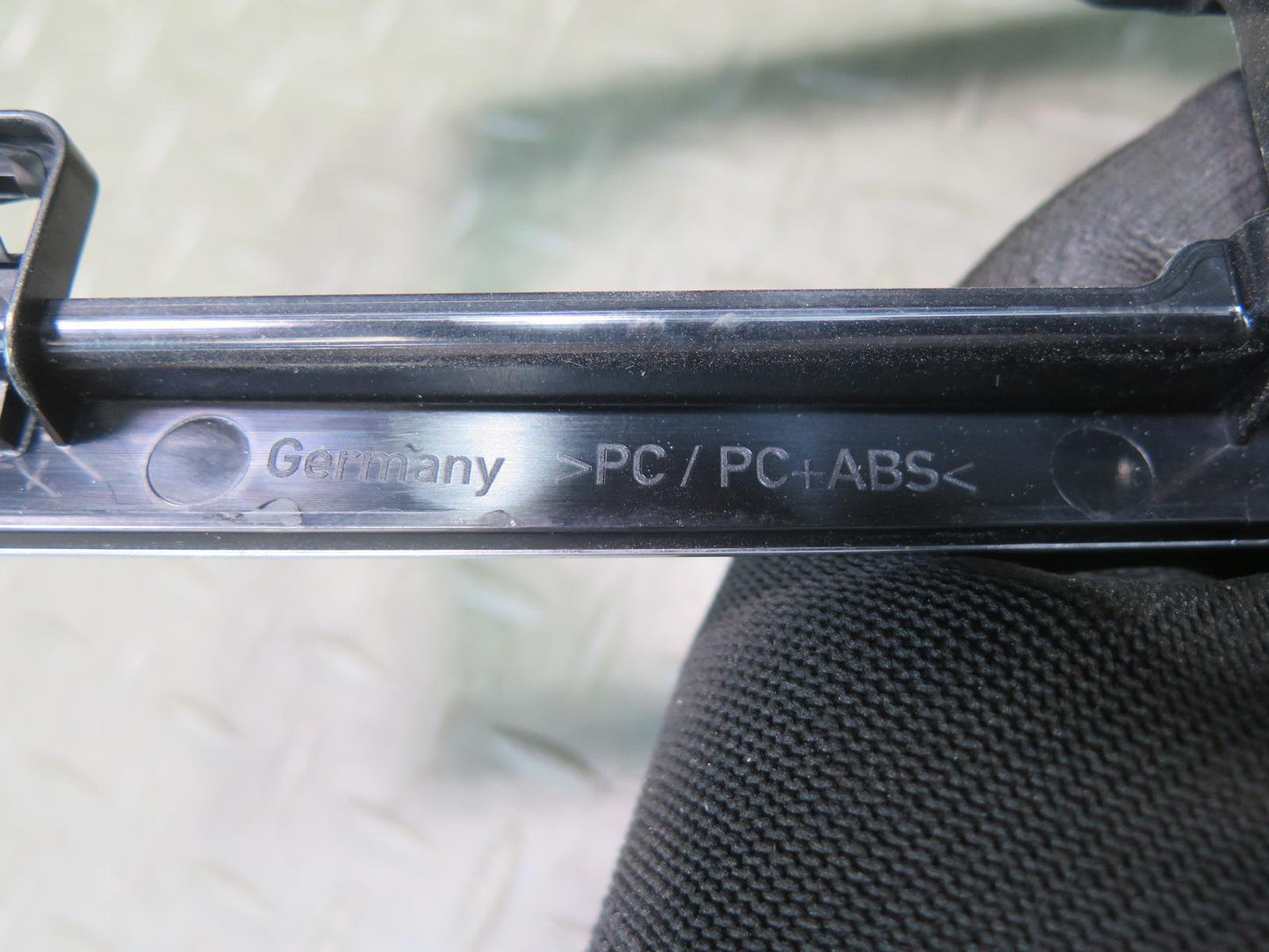 2015-2018 Porsche Macan Center Console Shifter Knob Bezel Trim Cover Panel