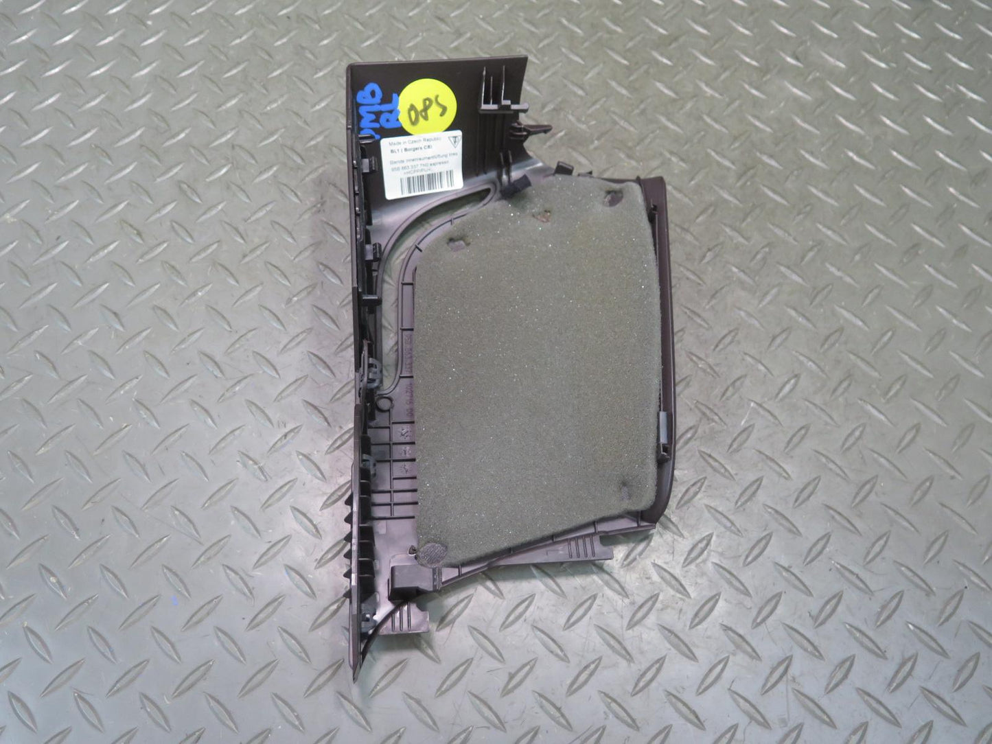 2015-2018 Porsche Macan Rear Quarter Trunk Upper Trim Cover Vent Panel Set of 2