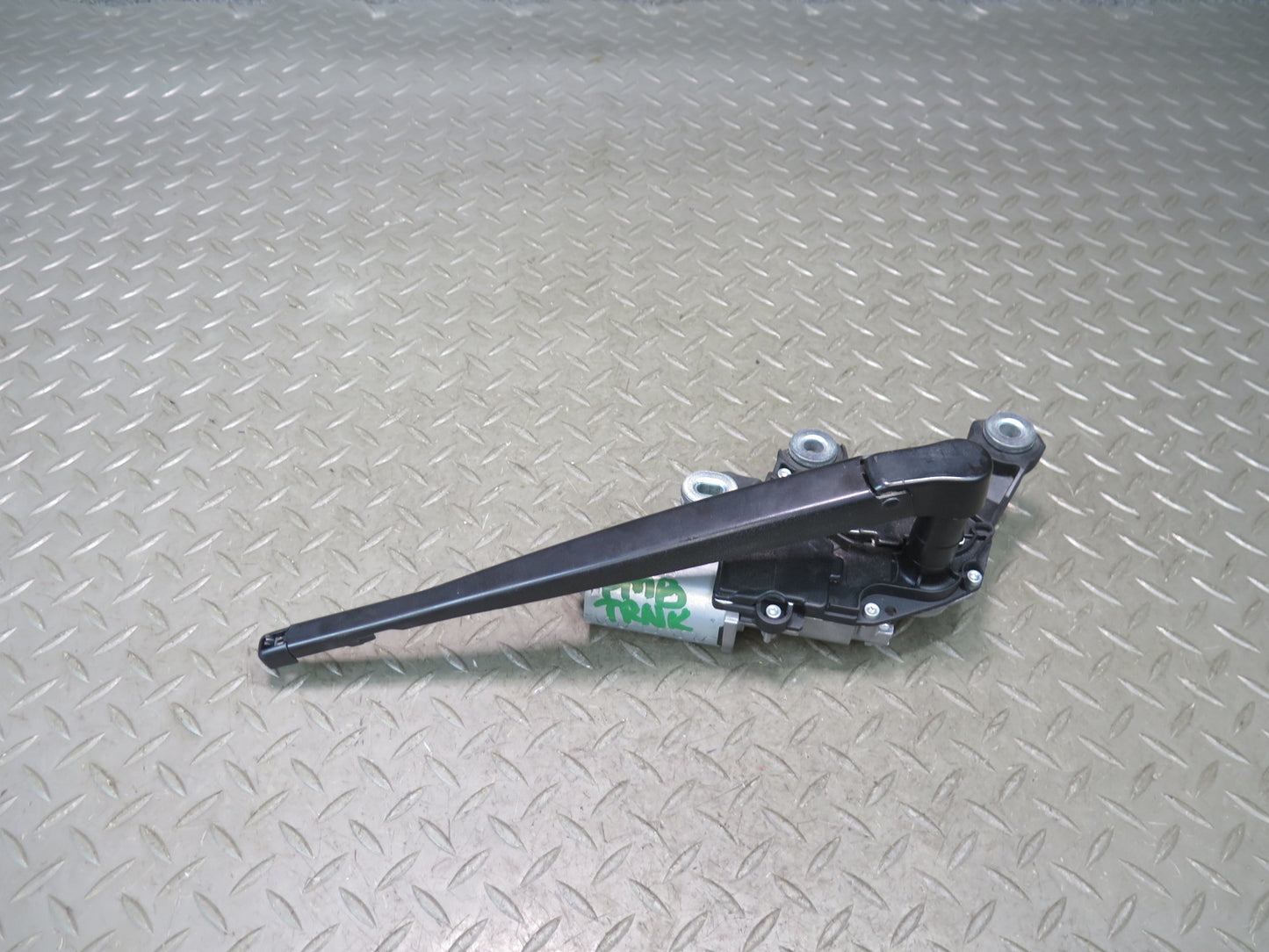 2015-2025 Porsche Macan Rear Trunk Lid Tailgate Hatch Wiper Motor W/ Arm