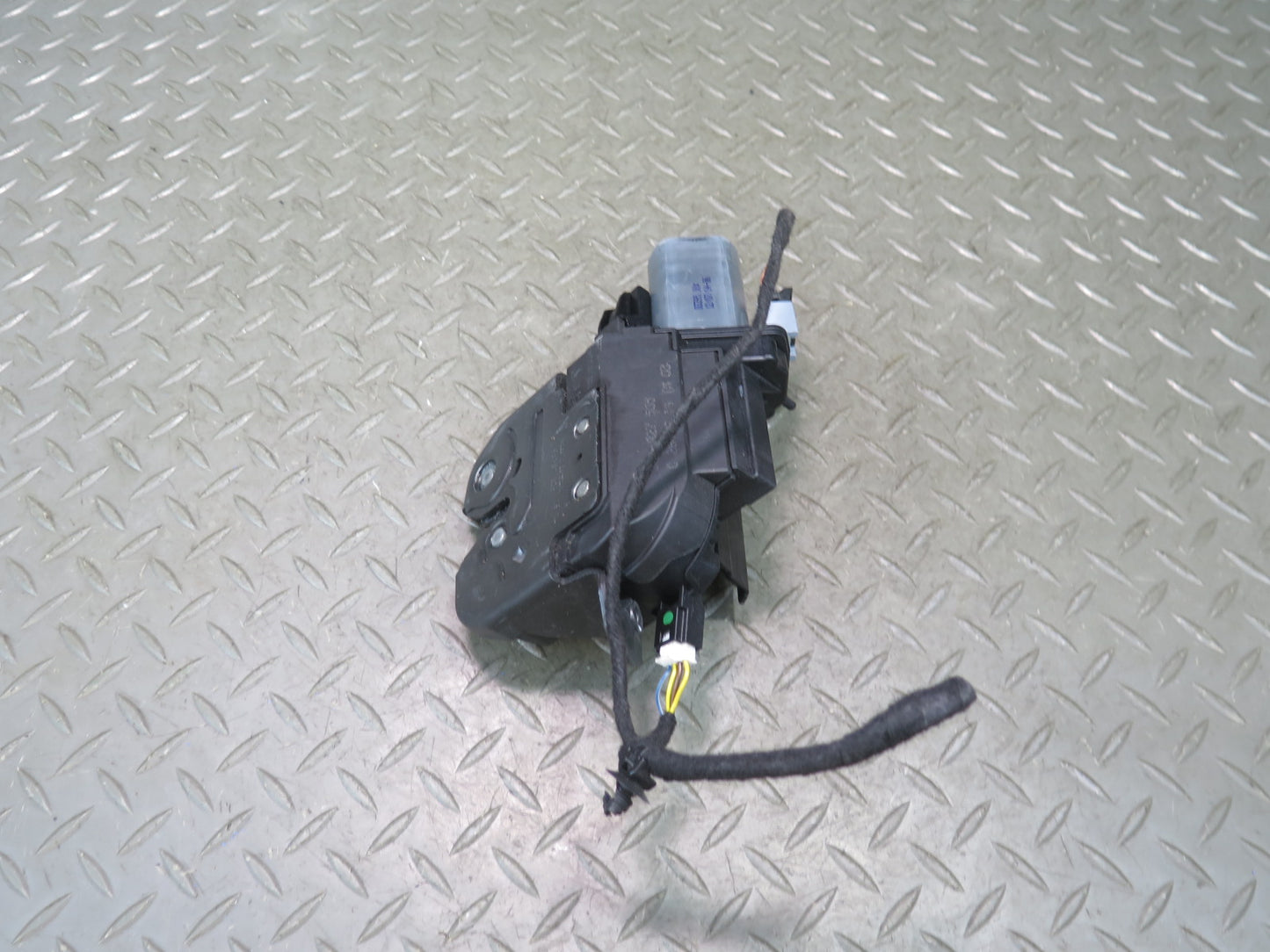 2015-2025 Porsche Macan Rear Trunk Lid Liftgate Lock Latch Actuator 95B827505