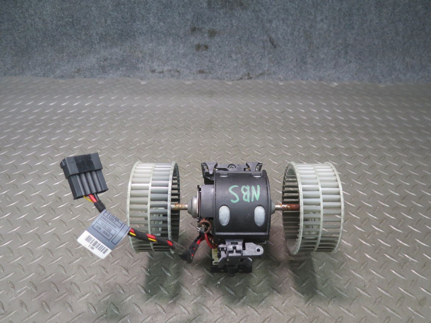 2006-2010 BMW E63 E64 M6 A/C Heater Blower Motor Fan w Resistor
