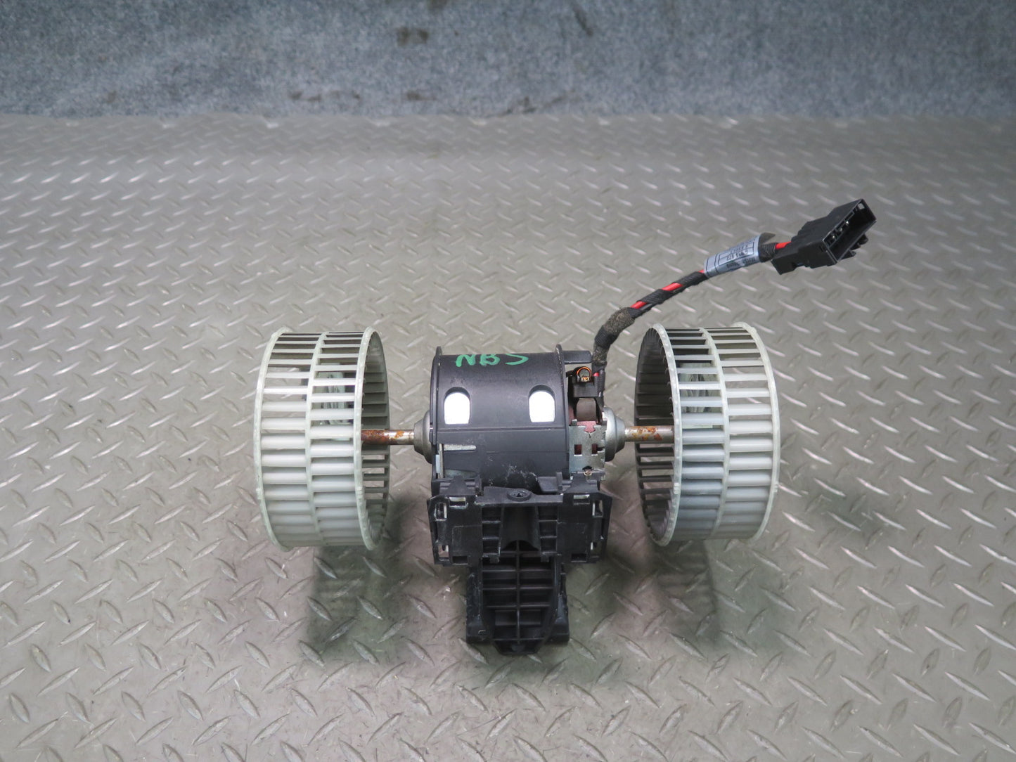 2006-2010 BMW E63 E64 M6 A/C Heater Blower Motor Fan w Resistor
