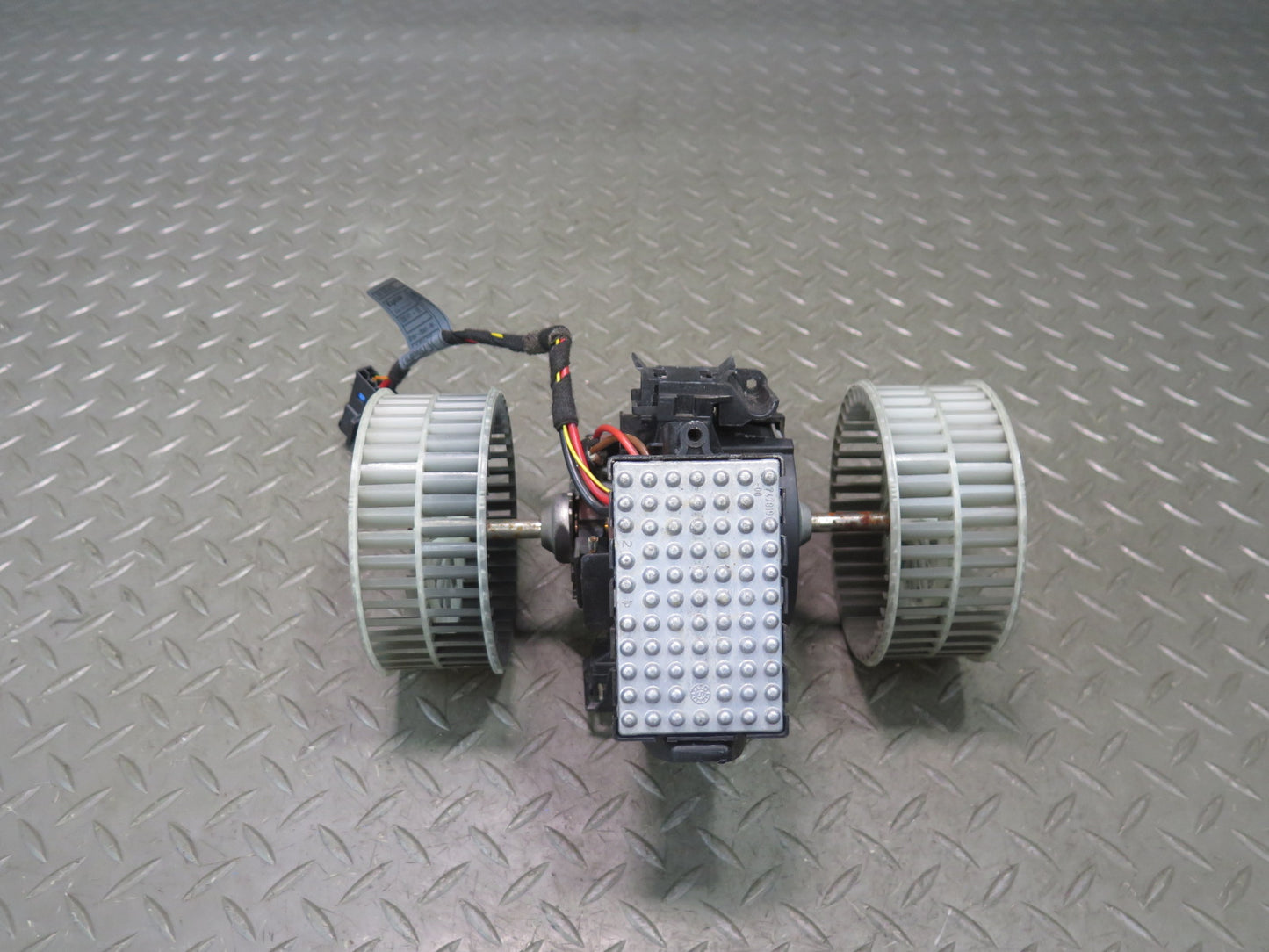 2006-2010 BMW E63 E64 M6 A/C Heater Blower Motor Fan w Resistor