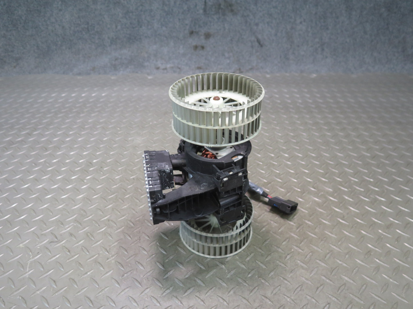 2006-2010 BMW E63 E64 M6 A/C Heater Blower Motor Fan w Resistor