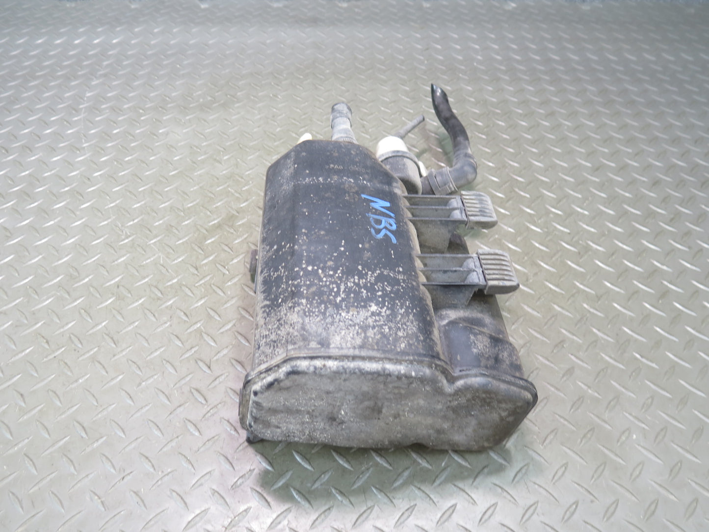 2006-2010 BMW E63 E64 M6 Fuel Evap Vapor Charcoal Canister