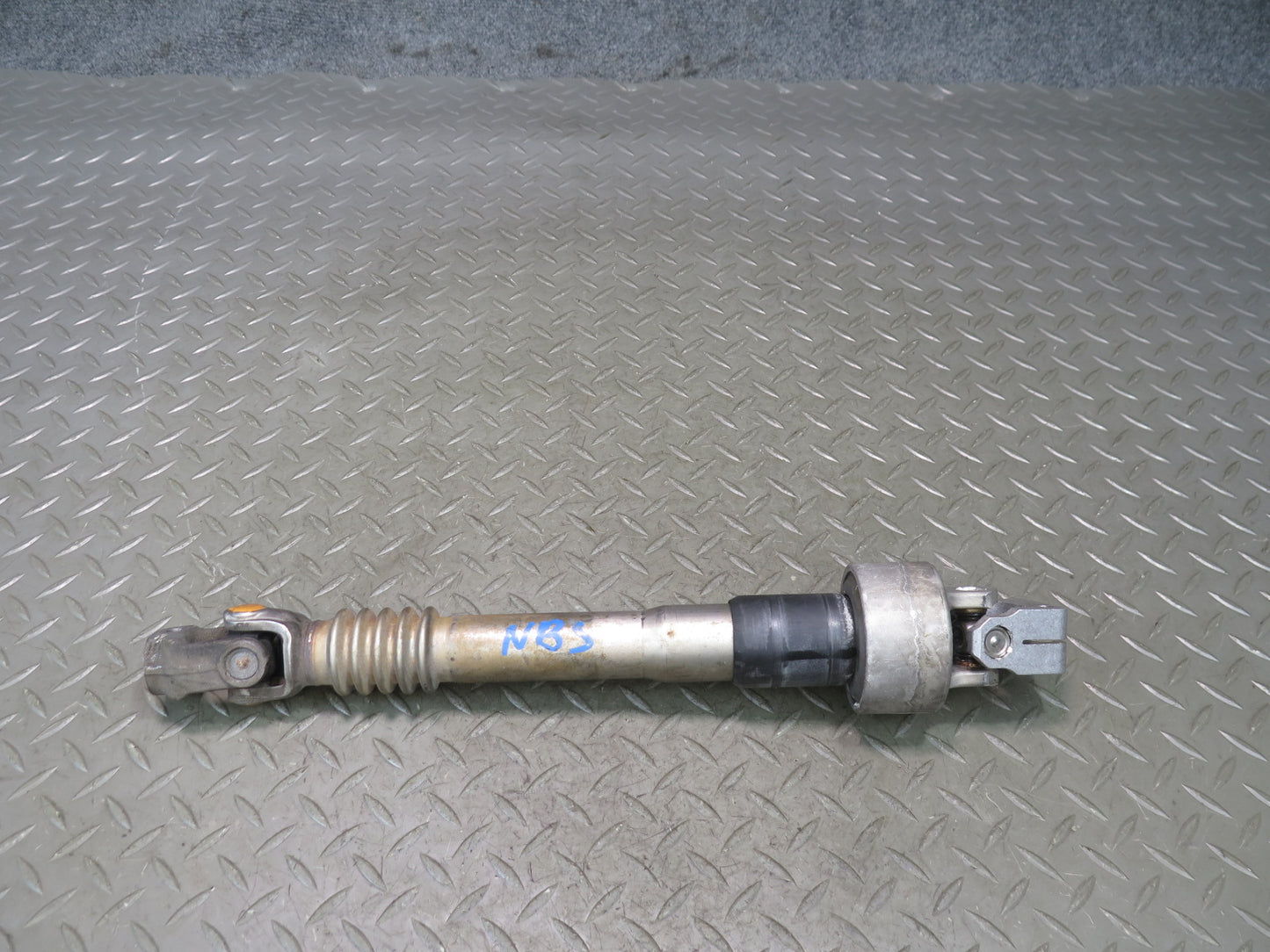 2006-2010 BMW E63 E64 M6 Steering Column U Joint Linkage Shaft