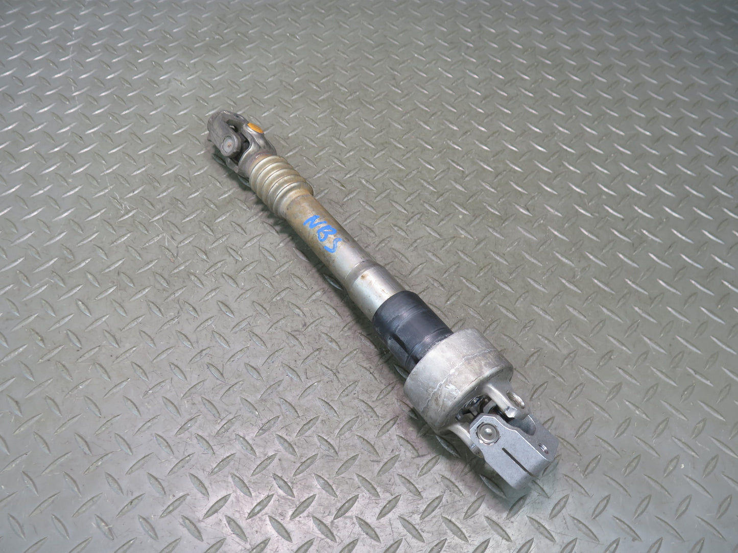 2006-2010 BMW E63 E64 M6 Steering Column U Joint Linkage Shaft