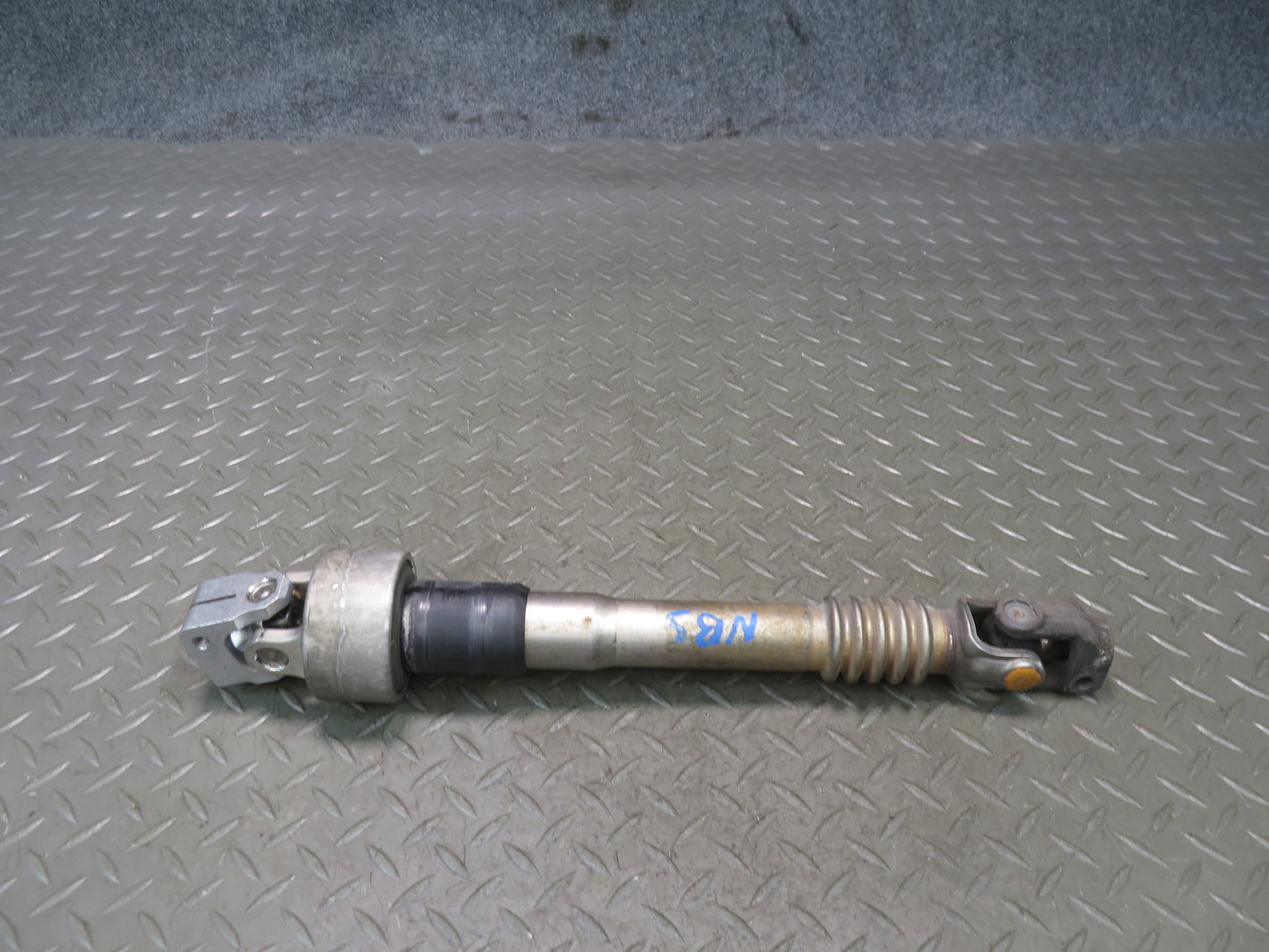 2006-2010 BMW E63 E64 M6 Steering Column U Joint Linkage Shaft